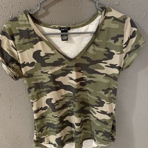 Rue 21 Tee